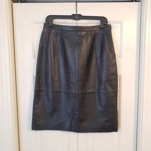 100% Leather Rena Rowan Vintage Black Pencil Skirt - Size 14